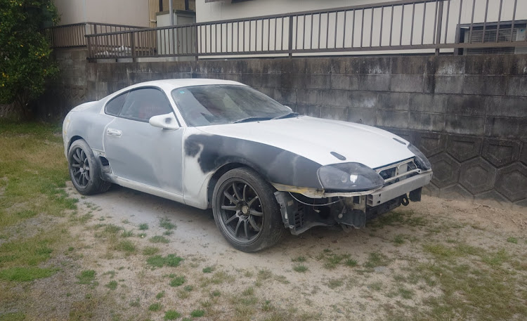 スープラの塗装は難しい・ほぼ全塗装に関するカスタム事例の投稿画像1枚目
