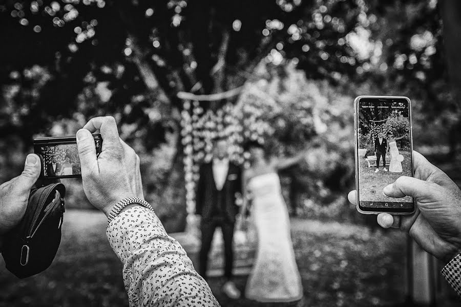 Wedding photographer Roberto Arcangeli (robertoarcangeli). Photo of 12 April 2022