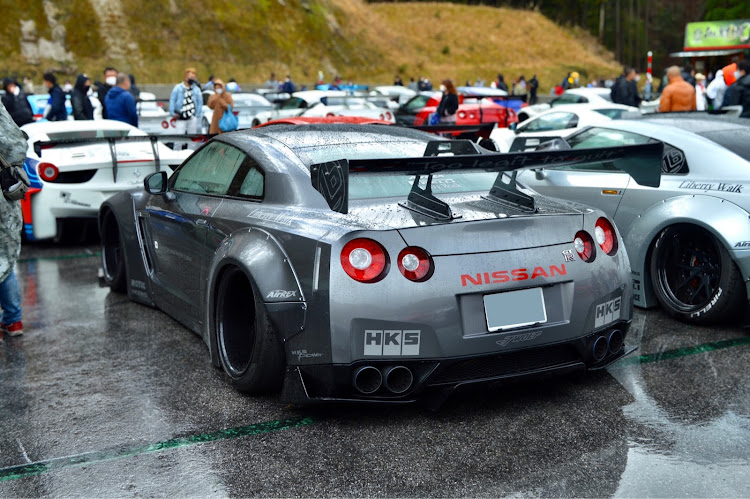 NISSAN GT-Rの俺たちのモーターショウ・LB★PERFOMANCE・LIBERTYWALK・GTR・R35に関するカスタム事例の投稿画像1枚目