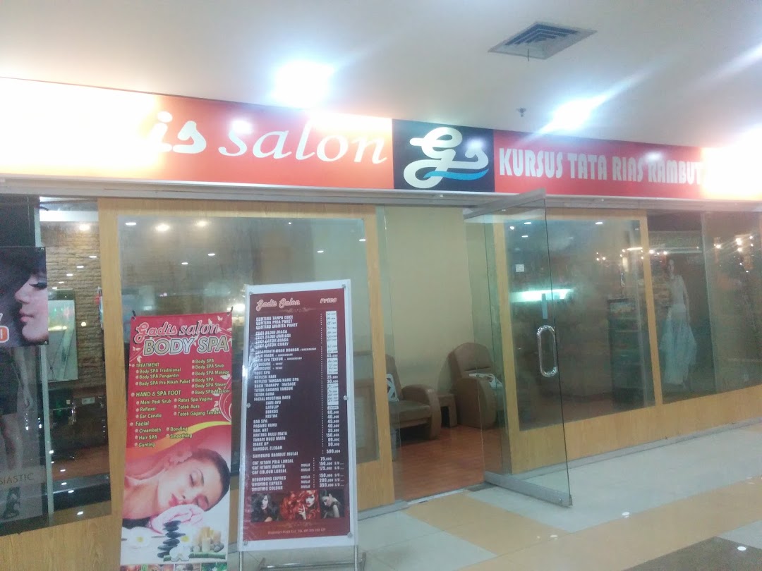 Gadis Salon