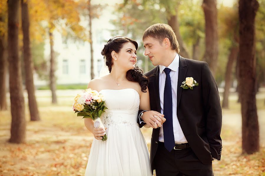 Wedding photographer Olesya Shapovalova (lesyashapovalova). Photo of 7 October 2014