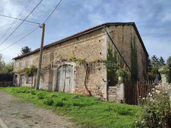 maison à Cellefrouin (16)