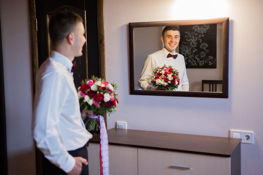 Wedding photographer Vitaliy Syromyatnikov (syromyatnikov). Photo of 13 October 2018