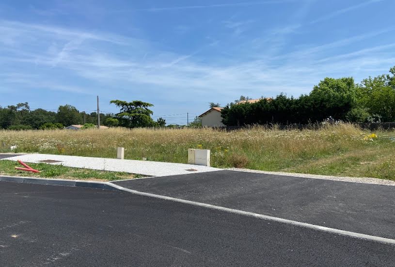  Vente Terrain à bâtir - 742m² à Camblanes-et-Meynac (33360) 