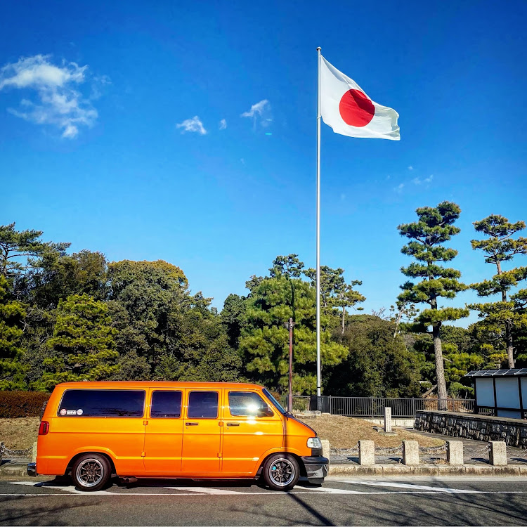 ラム バンのドライブ・シャコタン・目指せPickUpCars・オレンジ・謹賀新年2021に関するカスタム事例の投稿画像1枚目