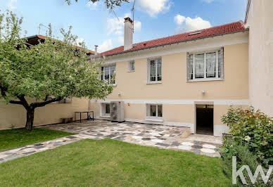 House with terrace 2