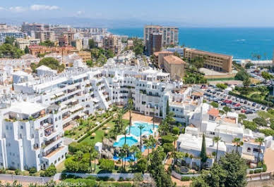 Appartement avec terrasse et piscine 2