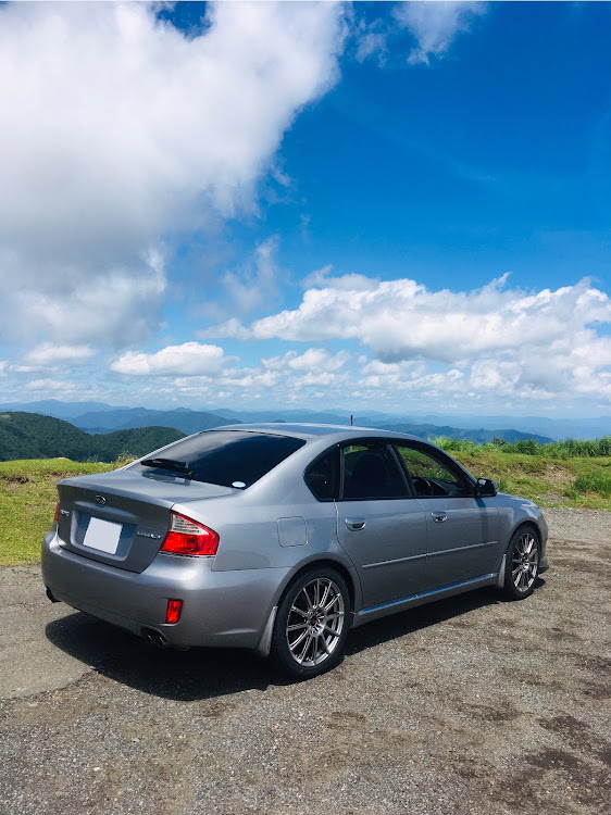 レガシィB4の伊吹山ドライブウェイ・お盆休み・ドライブ・峠ドライブ・景色が最高に関するカスタム事例の投稿画像1枚目