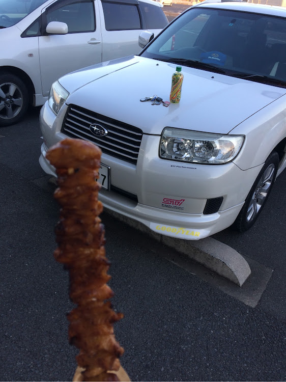 フォレスターのローソンで一息・長時間運転はマジで眠い…に関するカスタム事例の投稿画像1枚目