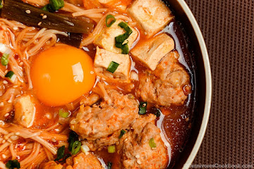 Kimchi Stew with Tofu and Meatballs