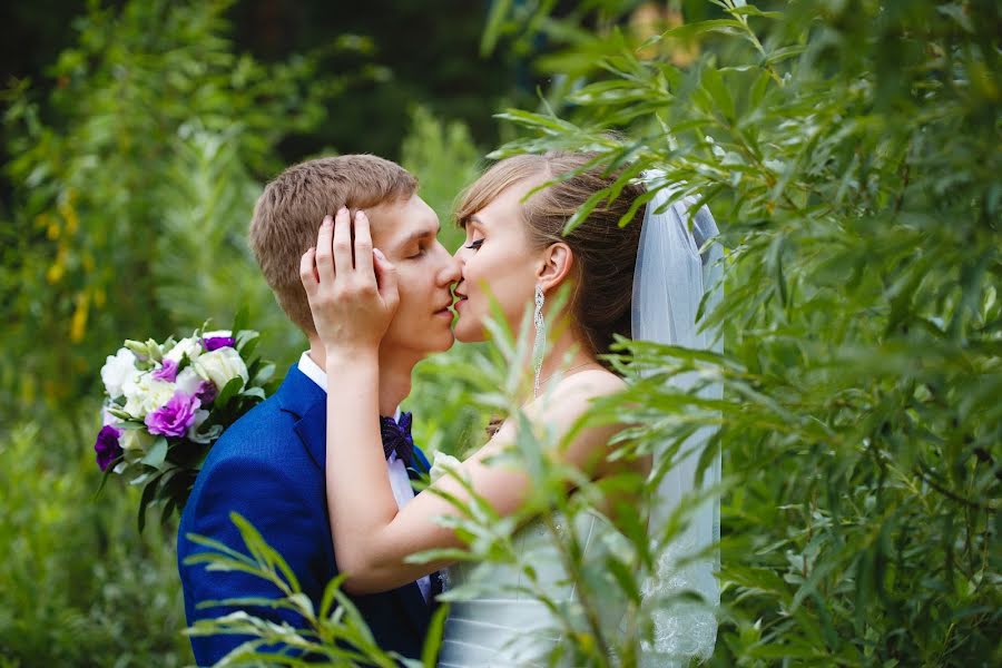 Fotógrafo de casamento Tatyana Chikurova (bahtina1987). Foto de 7 de agosto 2017