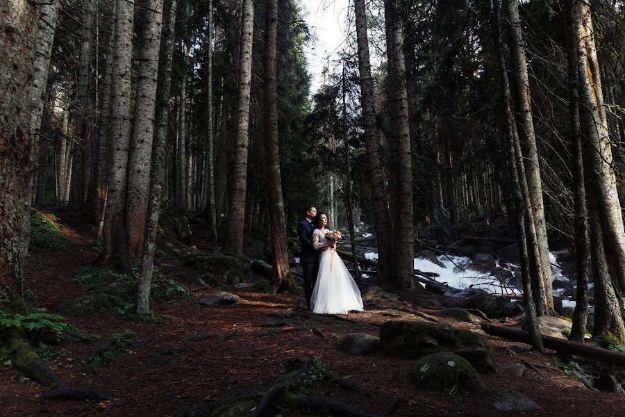 Wedding photographer Petr Golubenko (pyotr). Photo of 26 November 2019