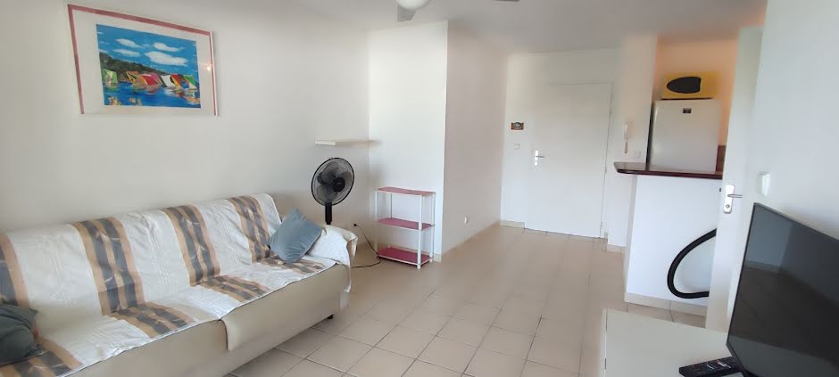 Location meublée appartement 2 pièces 38 m² à Les trois ilets (97229), 750 €