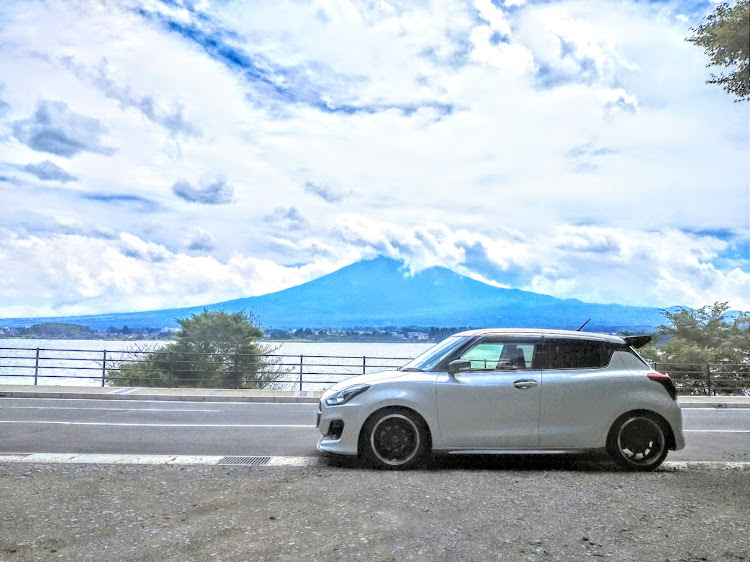 スイフトのチームローガン・河口湖・富士山とコラボ・ツーリングに関するカスタム事例の投稿画像2枚目