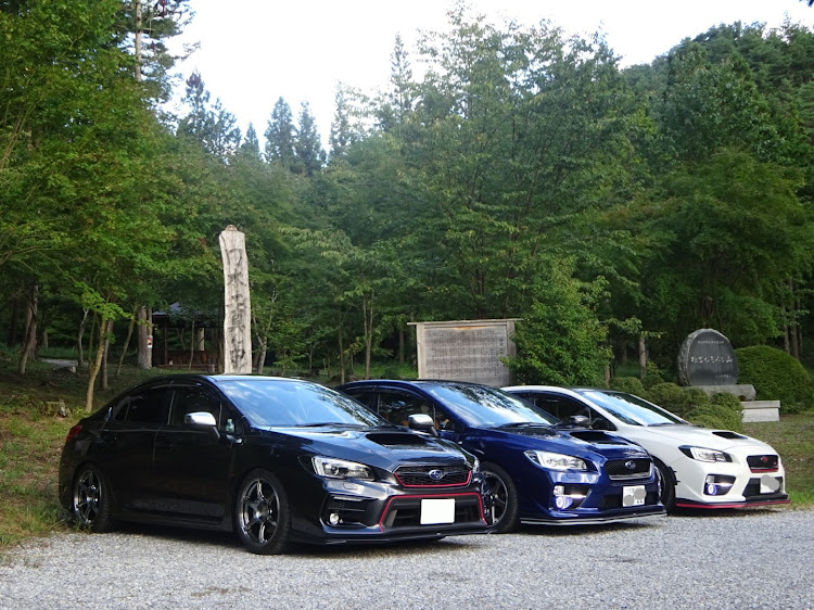 WRX S4のオフ会・チロルの森オフ会・日本ど真ん中に関するカスタム事例の投稿画像1枚目
