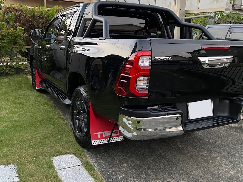 HILUX マッドフラップ TRD ハイラックス gun125