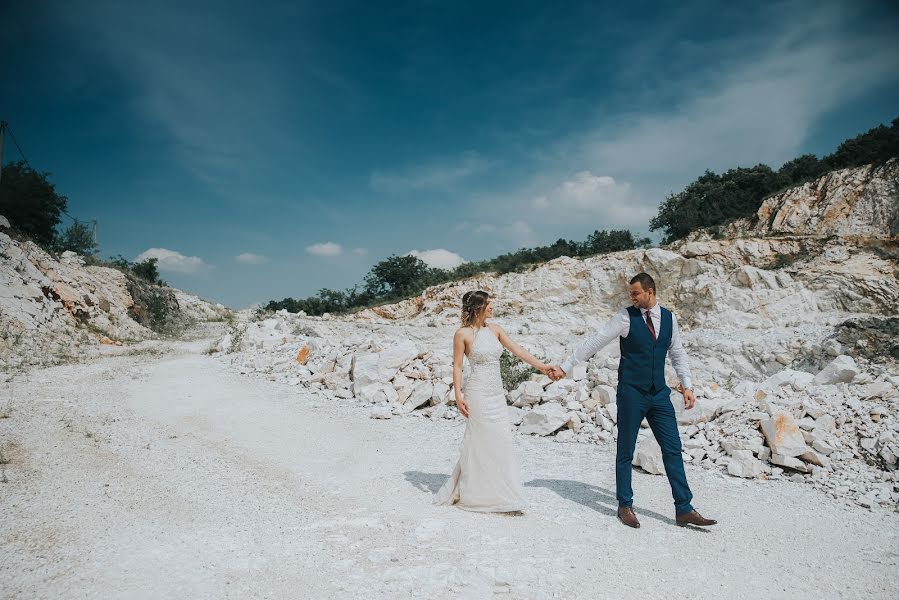 Nhiếp ảnh gia ảnh cưới Vladimir Djajic (vladimir3011). Ảnh của 8 tháng 7 2019