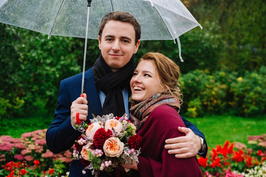 Fotógrafo de bodas Aleksandra Shinkareva (divinephoto). Foto del 28 de febrero 2017