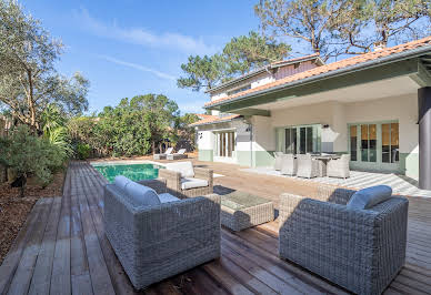 Villa avec piscine en bord de mer 2