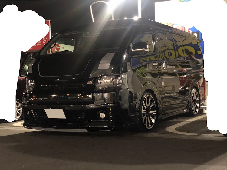ハイエースバンのダイナスティ・洗車・車高詐欺・ハイエースに関するカスタム事例の投稿画像3枚目