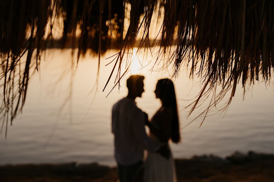 Fotógrafo de casamento Sabina Mladin (sabina). Foto de 7 de novembro 2021