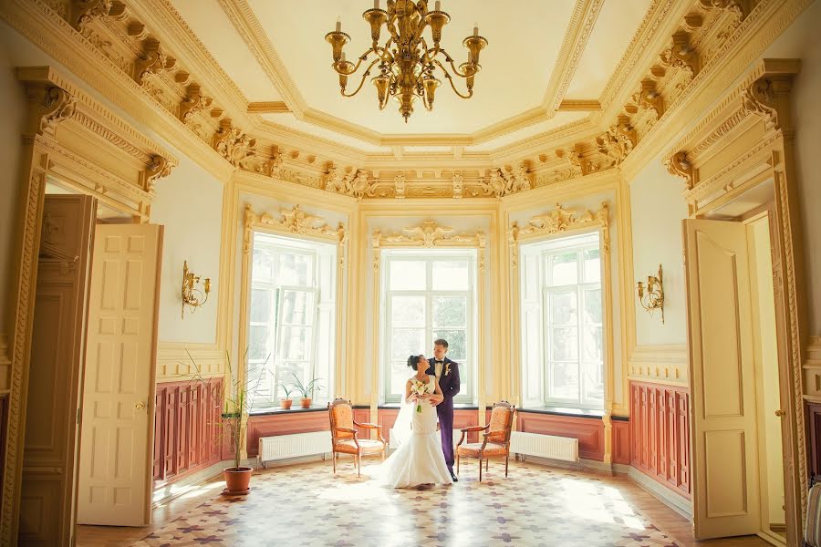 Photographe de mariage Viktor Parfenov (parfionov). Photo du 10 mars 2016