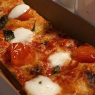 Square Pizza al Taglio 方