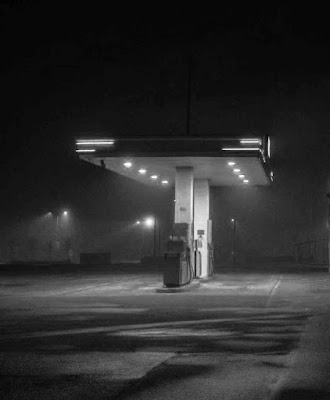 GAS STATION di Massimiliano-Bruno