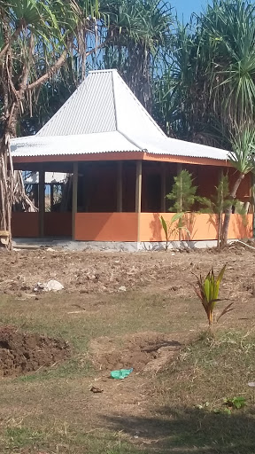 MOSQUE ORENGE KLAYAT BEACH