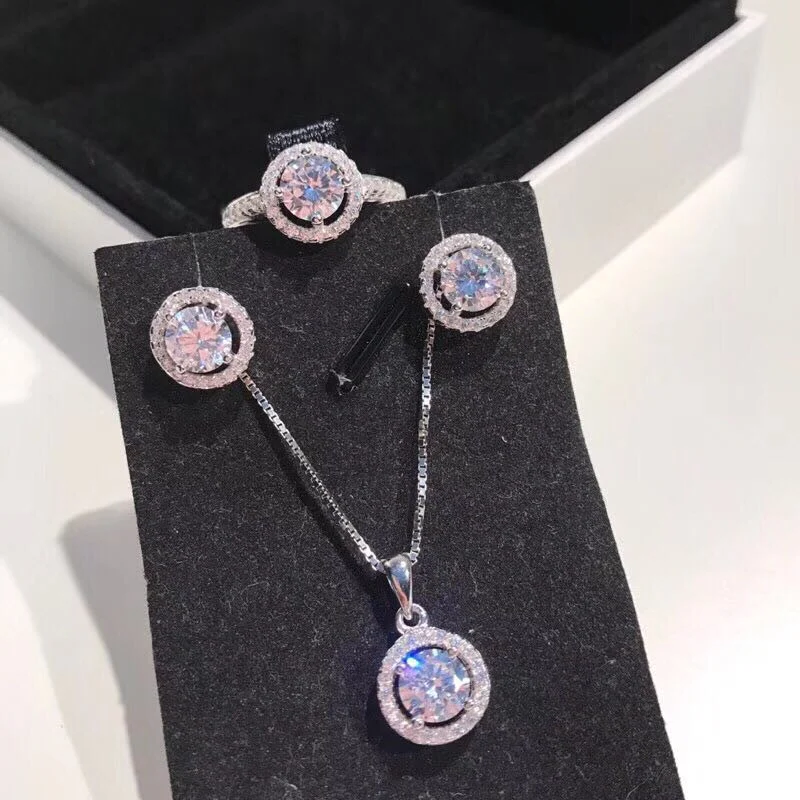 Title 6, 925 Zilveren Schitterende Diamanten Oorbellen K...
