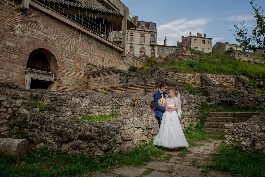 Svadobný fotograf Costin Tertess (costintertess). Fotografia publikovaná 17. mája 2017