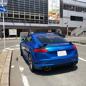 TT RS クーペ A6