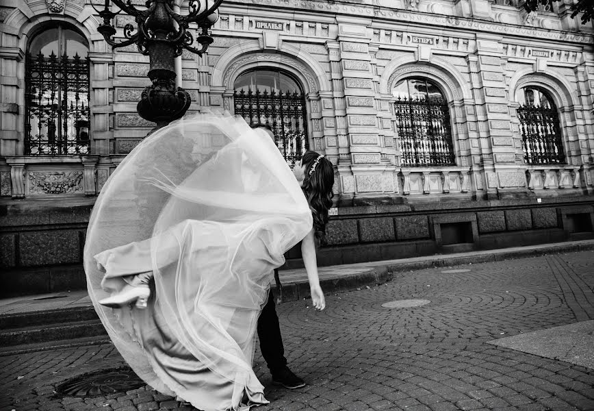 Wedding photographer Elena Mikhaylova (elenamikhaylova). Photo of 22 October 2020