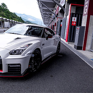 NISSAN GT-R R35