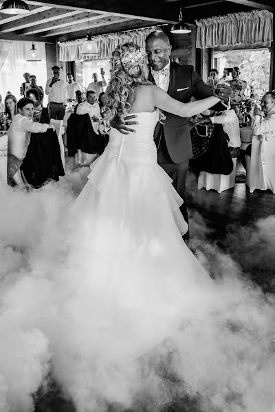 Bryllupsfotograf Damian Macho (damushintime). Bilde av 26 mars