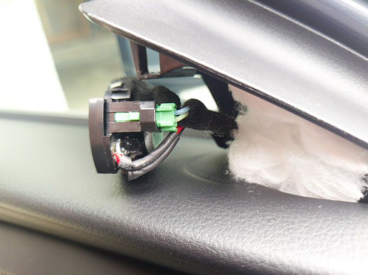 MAZDA3のオーディオカスタム・DIY・オーディオ・車載PCオーディオに関するカスタム事例の投稿画像7枚目