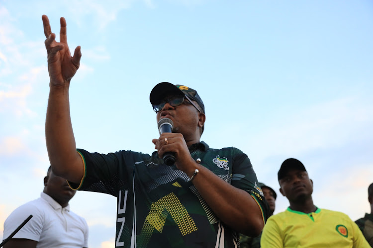 Mbalula and Malatji rally residents in Mjindi in Barberton on Wednesday.