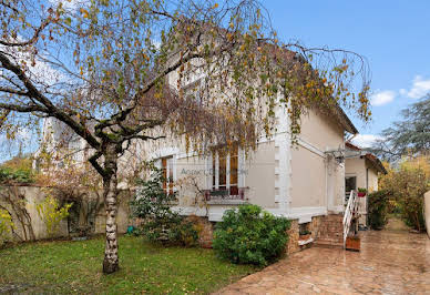 Maison avec jardin et terrasse 6