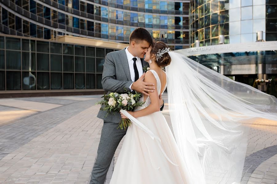 Wedding photographer Olya Poduta (olavolina). Photo of 8 September 2020