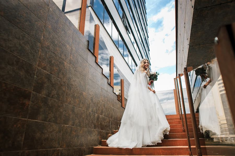 Wedding photographer Valeriy Golubkovich (iznichego). Photo of 15 October 2017