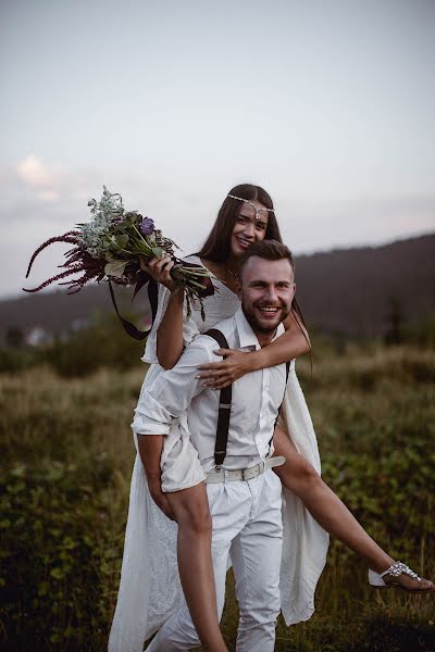 Fotógrafo de casamento Svitlana Raychuk (clerstudio). Foto de 28 de agosto 2017