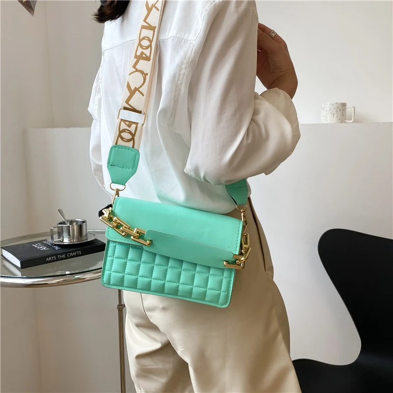 Sac à Bandoulière Diagonal Femme, Style Western Tendance avec Chaîne, Épaule Unique, Élégant et Fonctionnel, Idéal pour Sortir