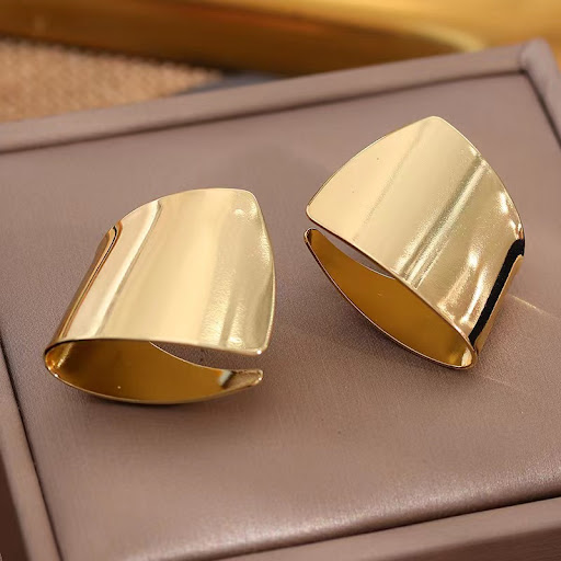 Title 3, Exaggerated glossy geometric stud earrings in E...