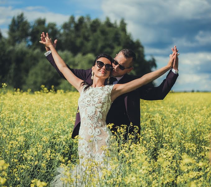 Fotografo di matrimoni Elina Kabakova (artvisionlv). Foto del 20 luglio 2017