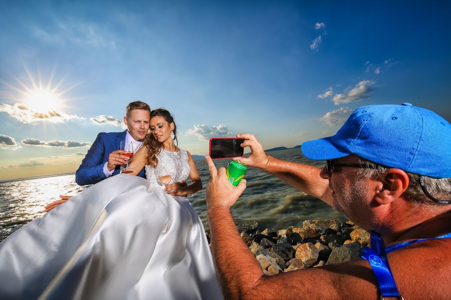 Fotografo di matrimoni Zsolt Lengyel (lengyel). Foto del 17 ottobre 2019