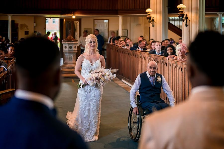 Fotografo di matrimoni Phil Endicott (philendicott). Foto del 28 agosto 2019