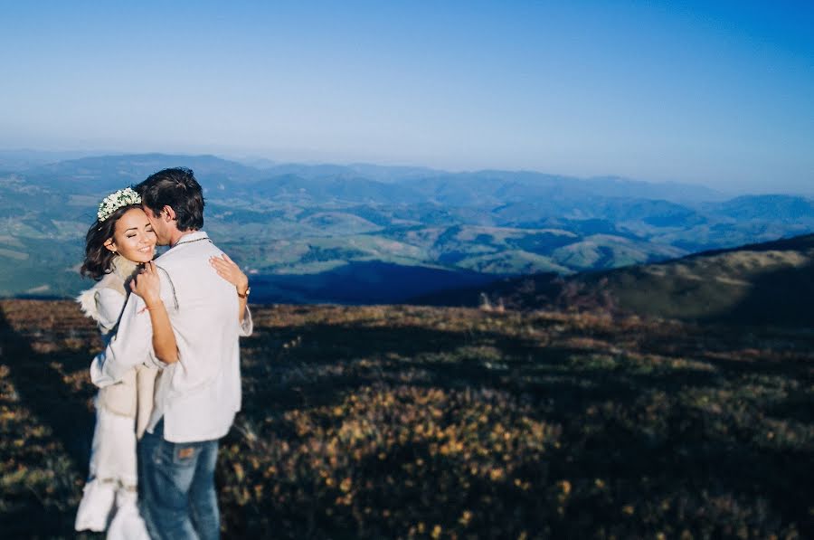 Fotografo di matrimoni Mike Shpenyk (monrophotography). Foto del 17 marzo 2015