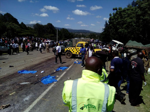 Police and residents at the accident scene Sachangwan, December 12, 2017. /AMOS KERICH