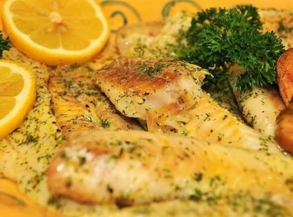 Mouth-Watering Garlic Baked Fish_image