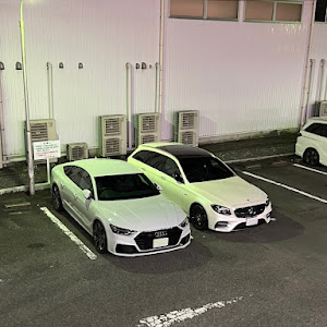 Eクラス ステーションワゴン S213